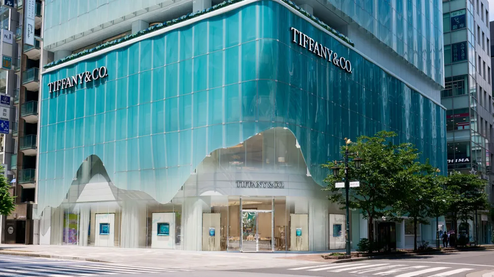 Tiffany Ginza: jewellery inside an architectural sequence