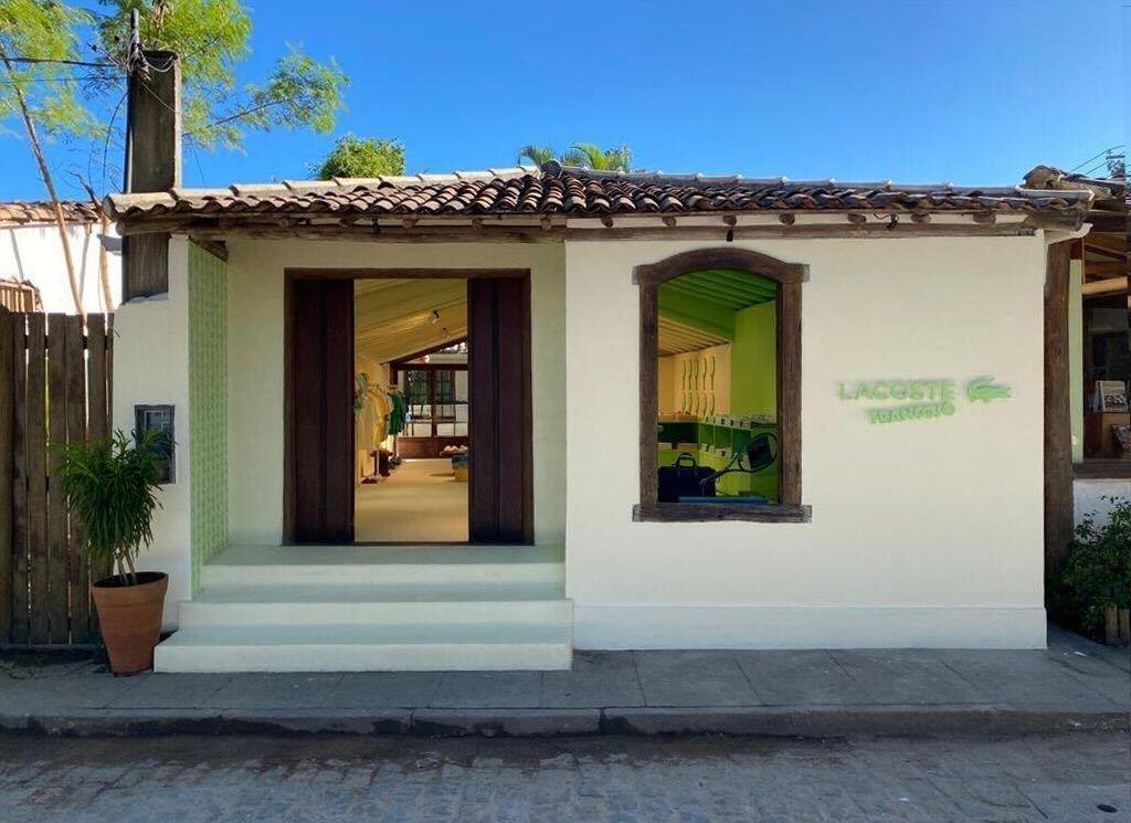 Lacoste in Trancoso: a temporary shop with a local setting