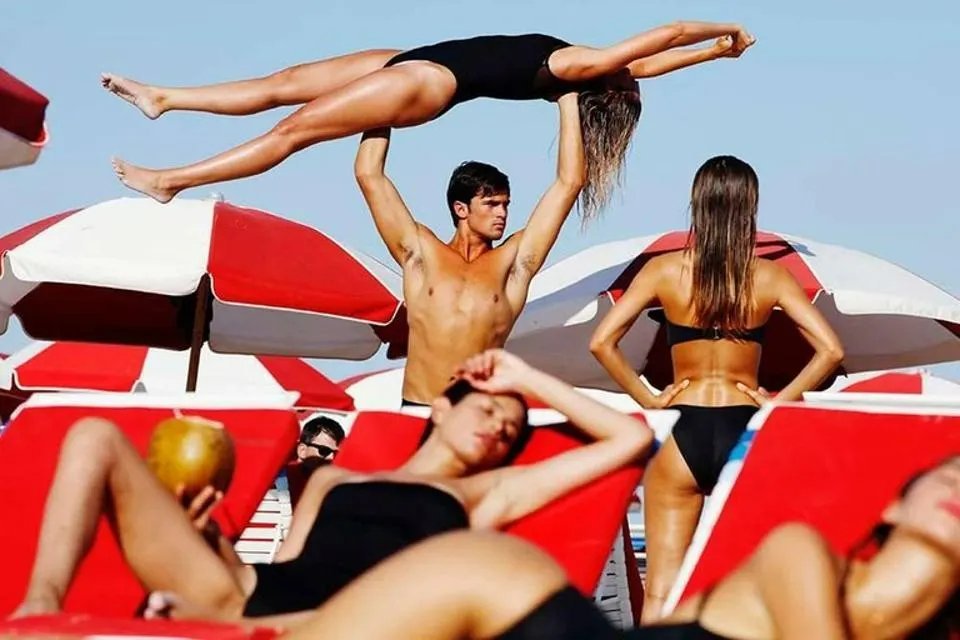A saturated, glamorous photograph by Tony Kelly