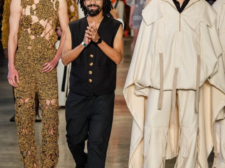 David Lee: a tablecloth becomes a jacket