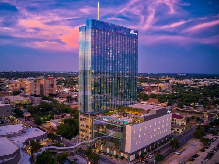 Fairmont Austin: a large hotel with a local dining vocabulary