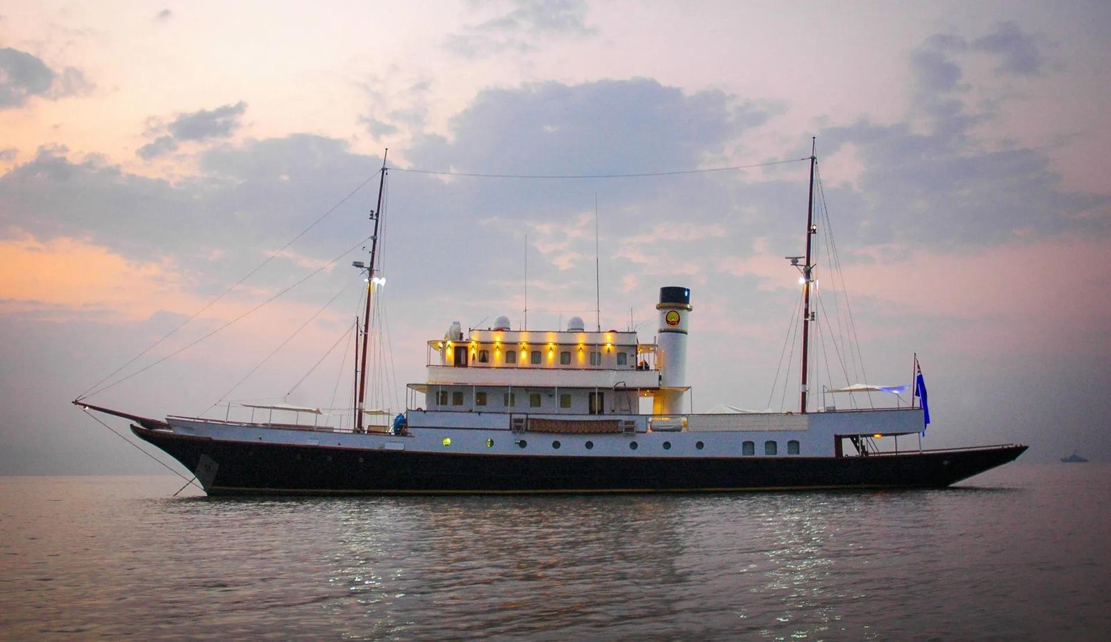 The Kalizma at rest