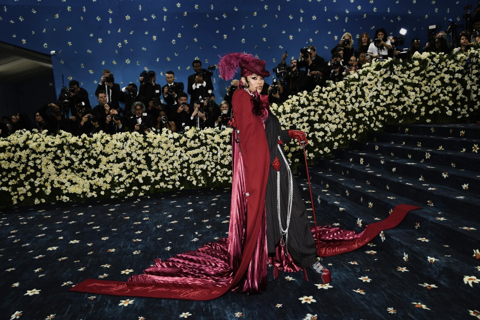 Met Gala 2025: several readings of tailoring