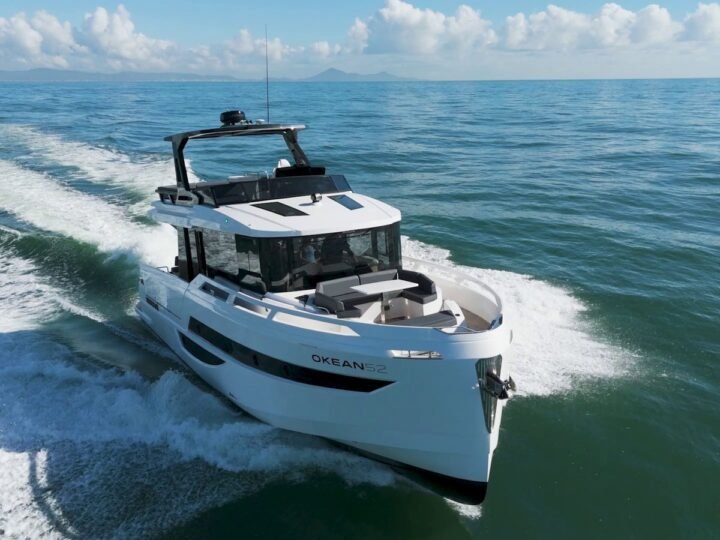 OKEAN: a deck that changes the edge of the boat