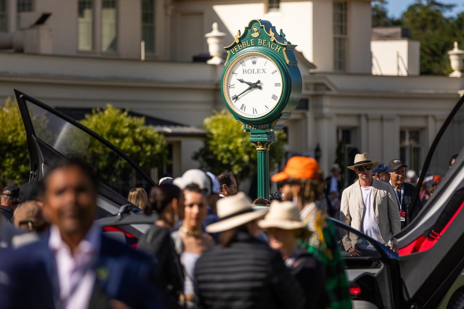 Cars and judges on the Pebble Beach Concours lawn