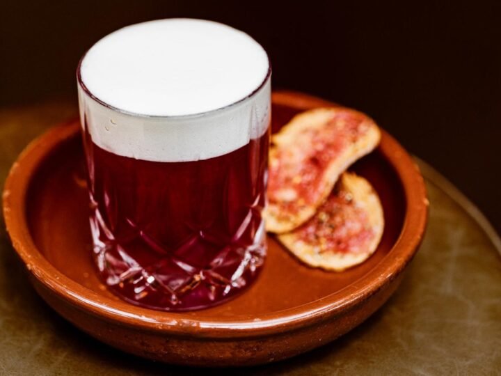 Adega Santiago: a cocktail menu with a broader pantry