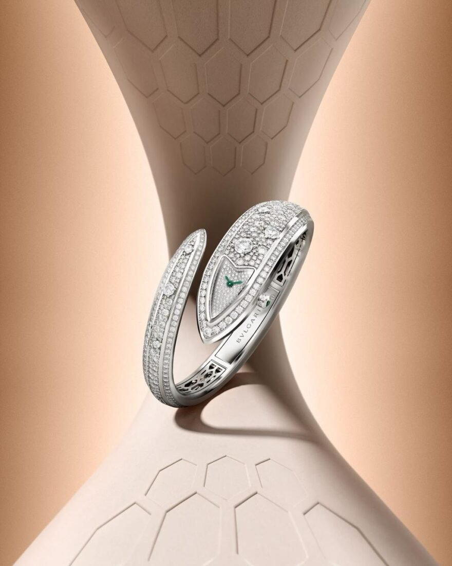 Bulgari Serpenti Aeterna: reducing the serpent to its line