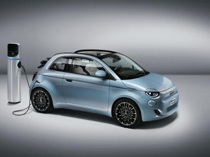 Fiat 500e: an electric car with a familiar outline
