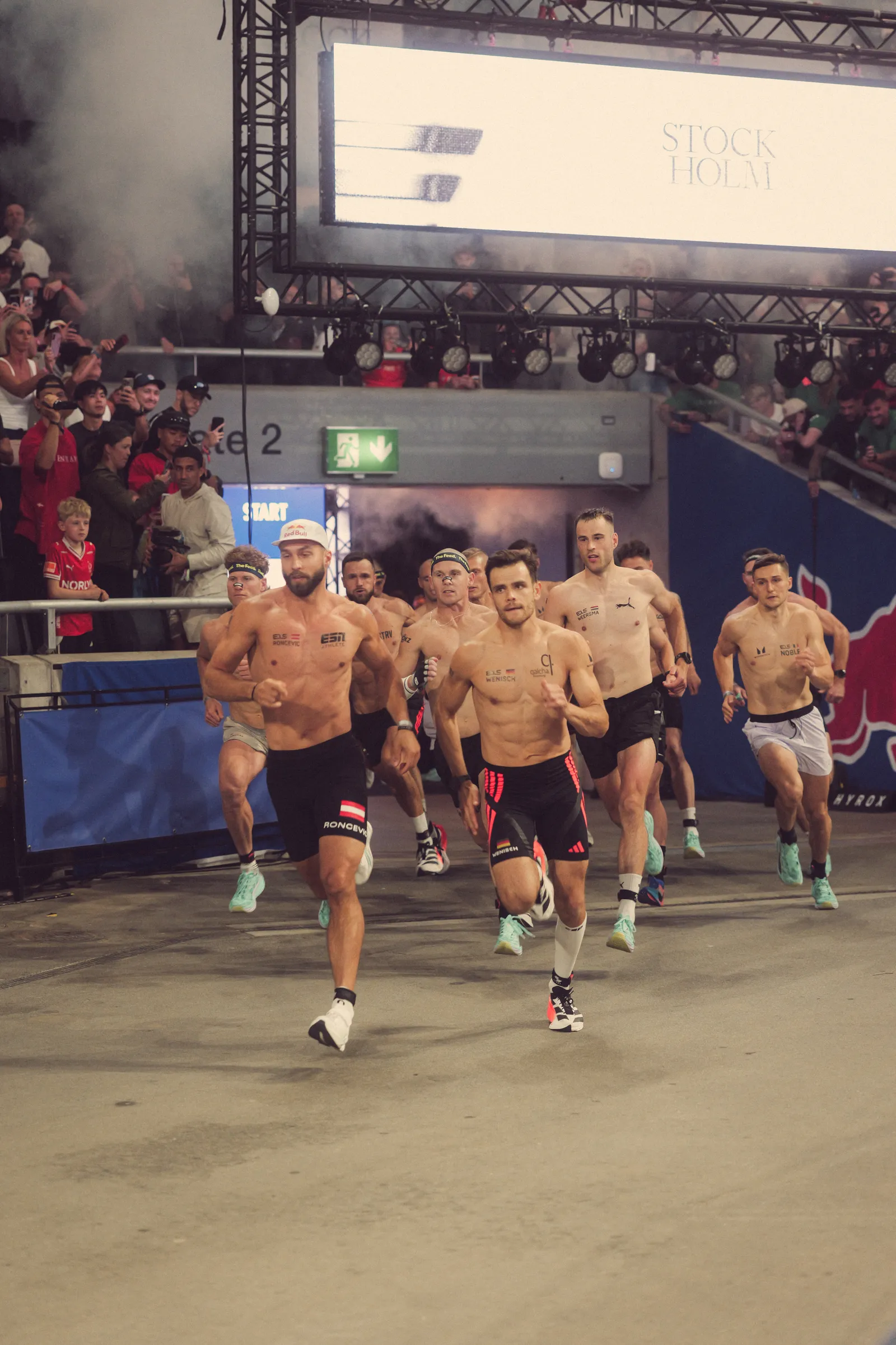 Elite 15 athletes leaving the start tunnel at the HYROX World Championships