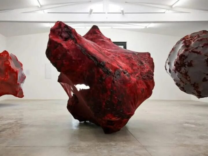 Anish Kapoor: when a sculpture changes its surroundings