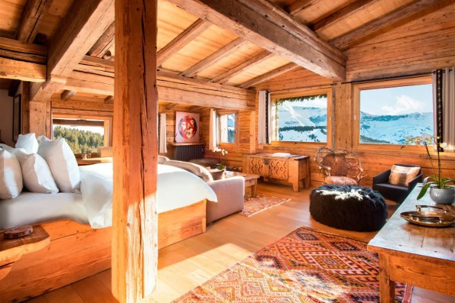 Mountain-top suite above L'Idéal 1850 facing Mont Blanc