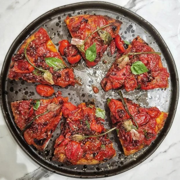 A pizza at Biga, Milan