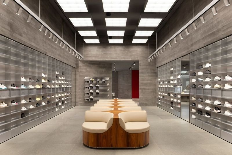 On in São Paulo: a Swiss brand meets exposed concrete