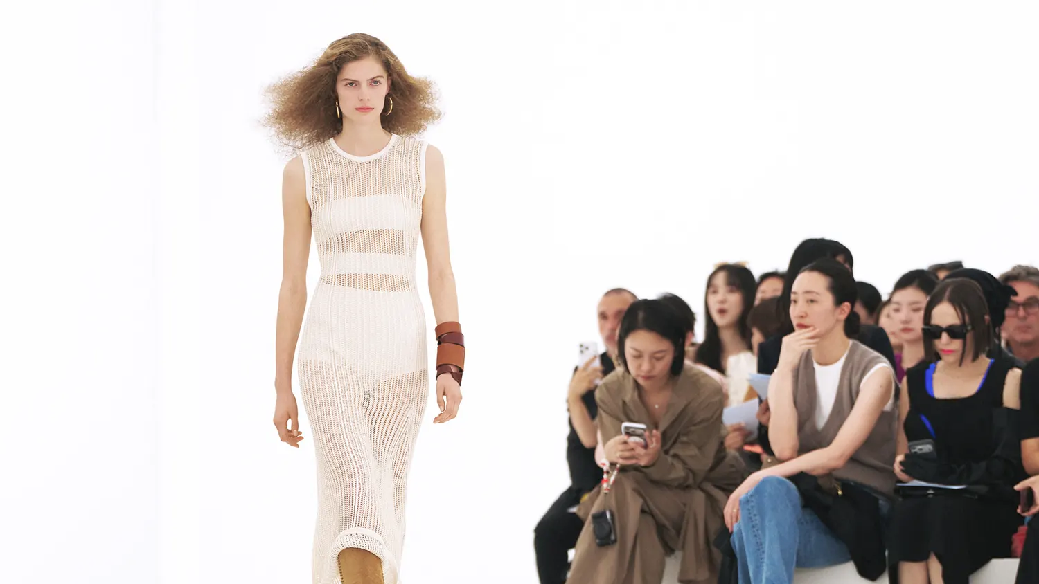 Look from the Hermès Spring/Summer 2027 show in Paris