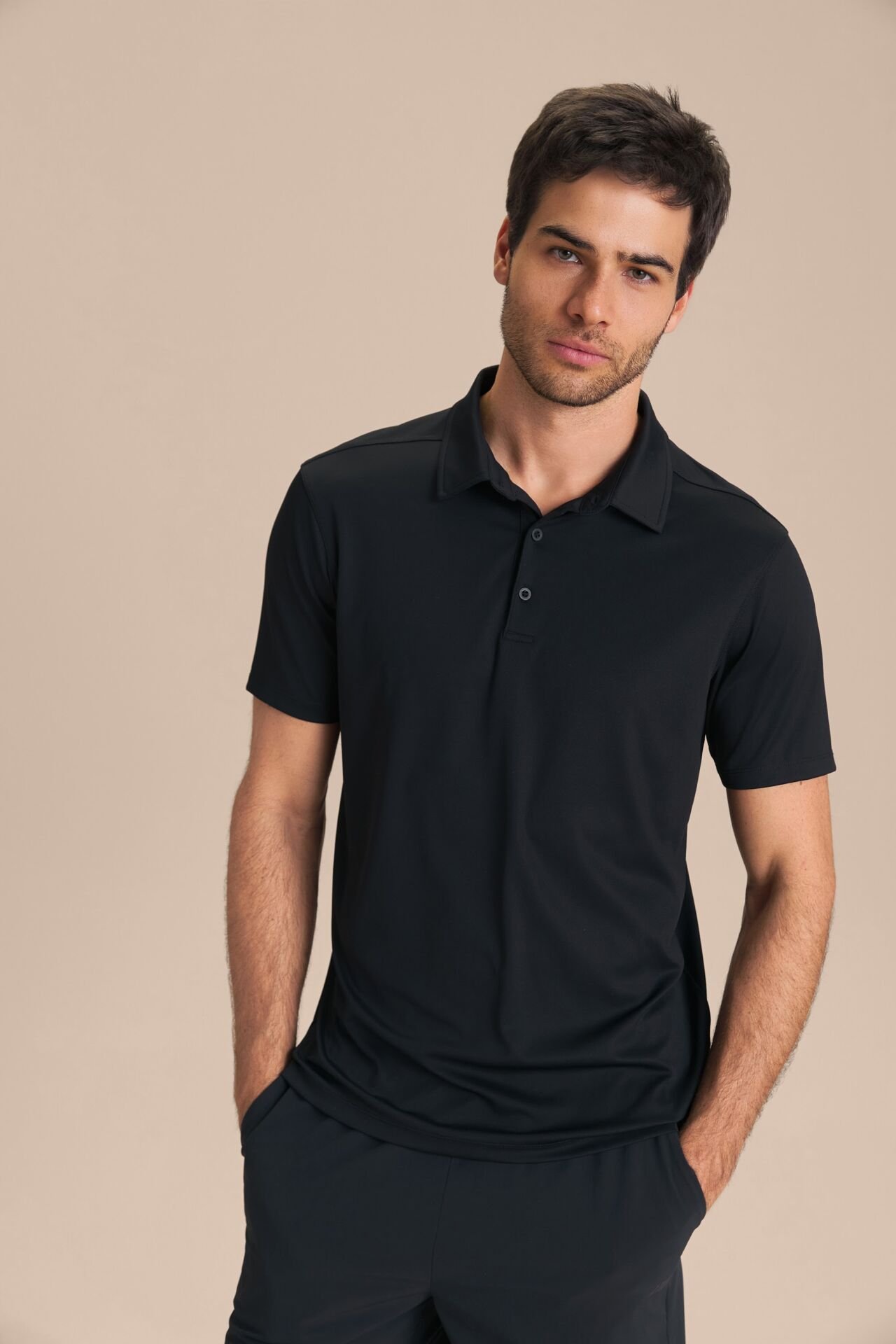 Black polo for the court