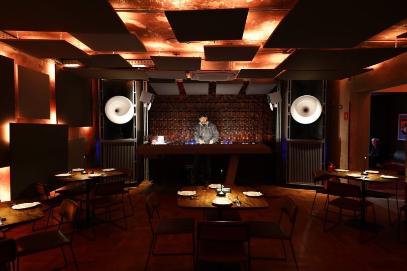 Starlane: when the dining room changes tempo