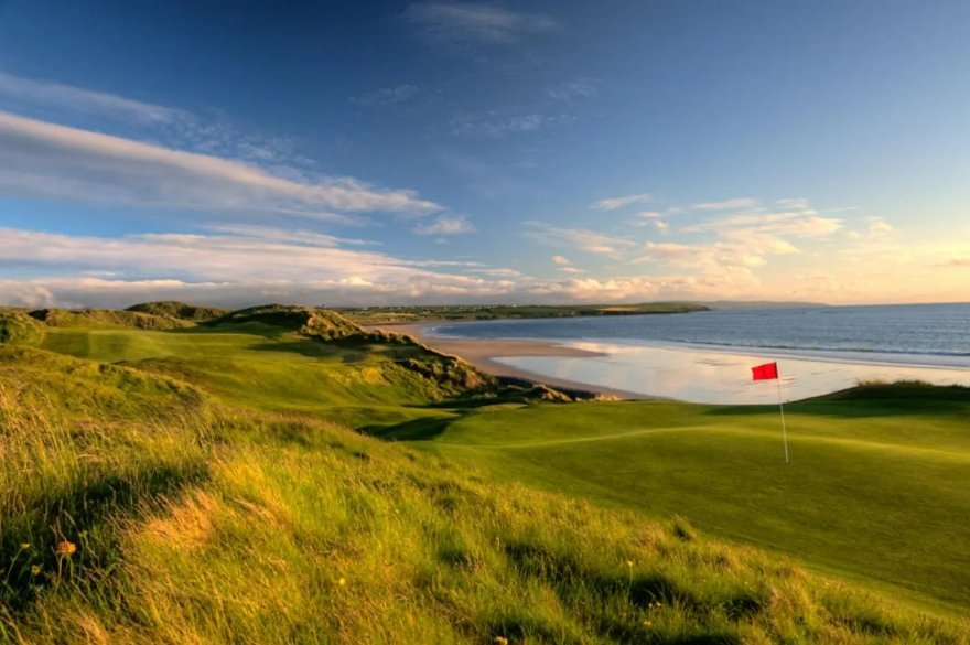 Royal County Down beneath the Mourne Mountains