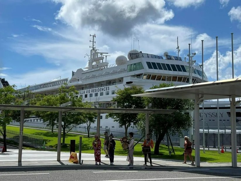 A residence aboard the Villa Vie Odyssey