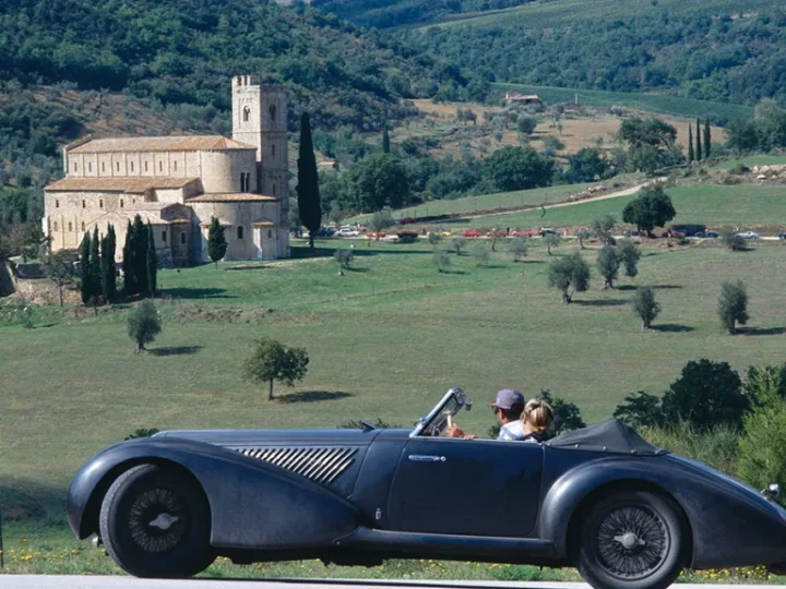 Louis Vuitton Classic Run: the road returns to the frame