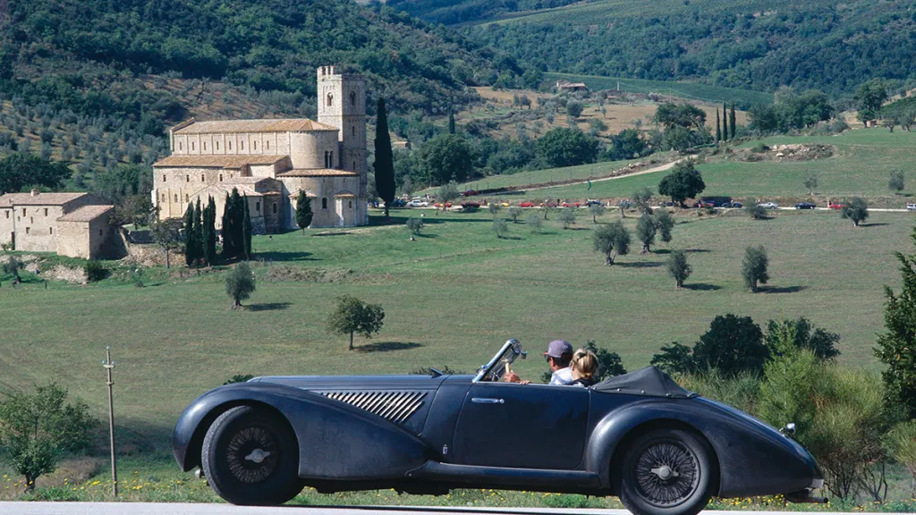 Louis Vuitton Classic Run: the road returns to the frame